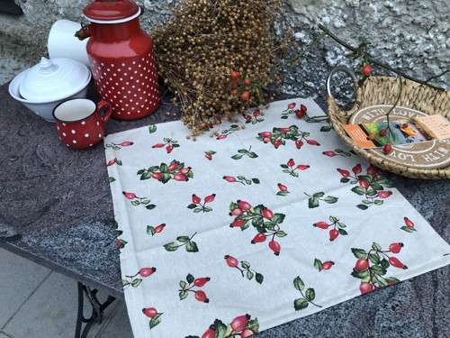 Podzimní středový ubrus se šípky: 47/47 cm