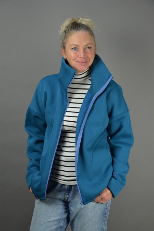 Petrolejová mikina