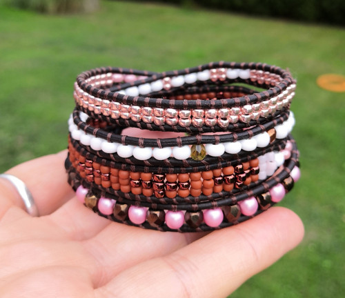 Náramek Wrap Bracelet v hnědo - růžové barvě