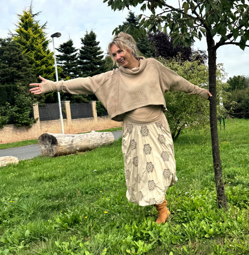 Svetrový béžový twinset
