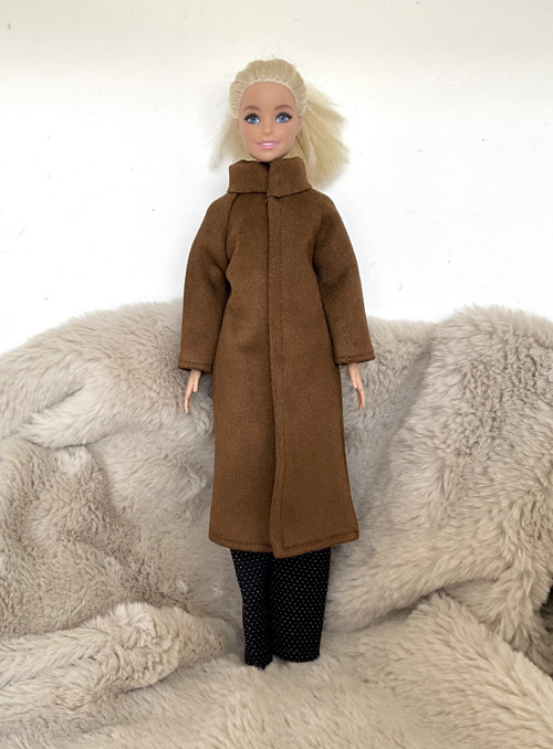Kabát pro panenky Barbie a podobné.