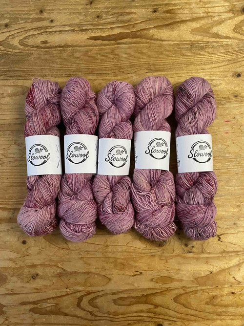 SLOWOOL ručně barvená merino příze M3 129