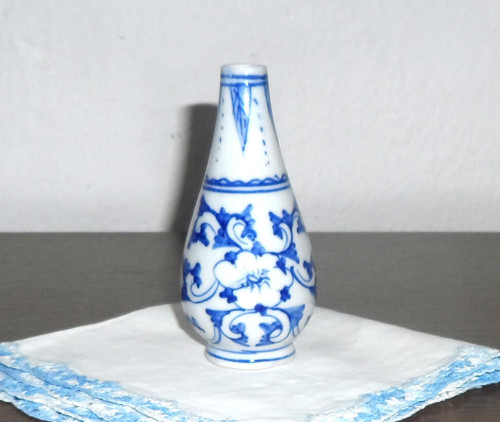 Porcelánová miniatura, VÁZIČKA, kobaltová modř — foto 1