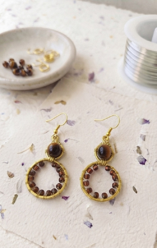 Půlnoční elegance: Wire-wrapping náušnice