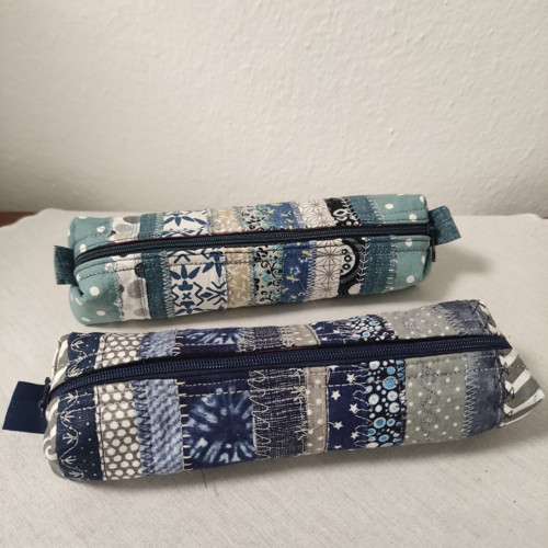 Sešívané pouzdro patchwork modré