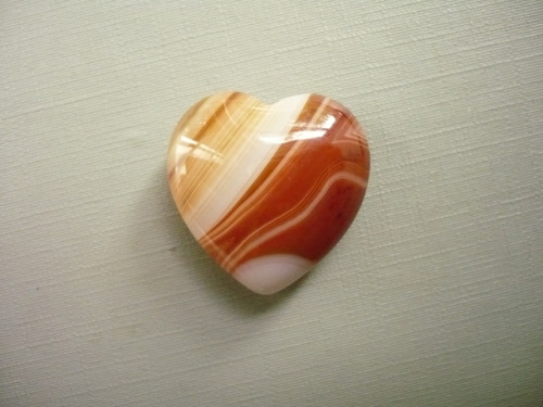 Nevrt. srdíčko 25 mm - sardonyx, č.25f
