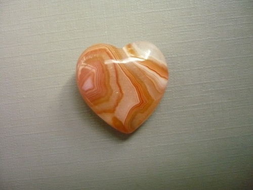 Nevrt. srdíčko 25 mm - sardonyx, č.51f