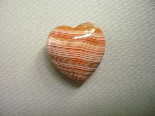 Nevrt. srdíčko 25 mm - sardonyx, č.52f