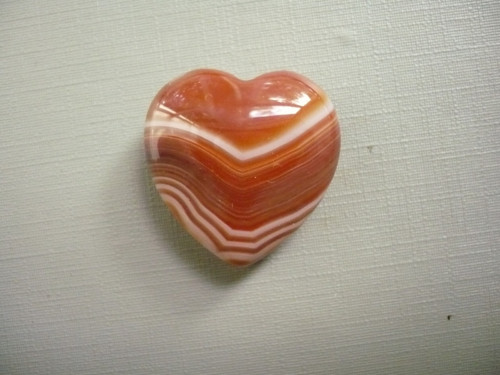 Nevrt. srdíčko 25 mm - sardonyx, č.67f
