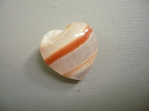 Nevrt. srdíčko 25 mm - sardonyx, č.70f