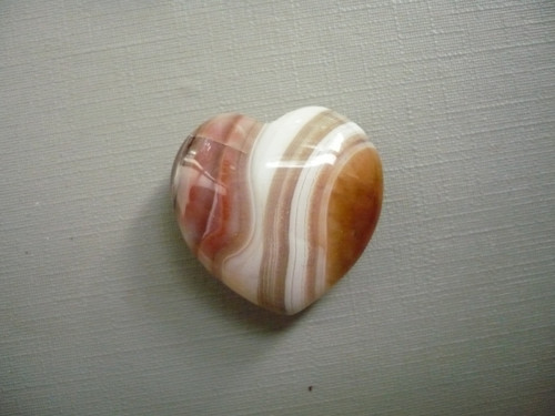 Nevrt. srdíčko 25 mm - sardonyx, č.74f
