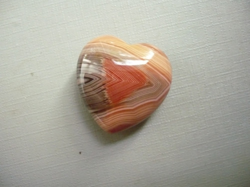 Nevrt. srdíčko 25 mm - sardonyx, č.79f
