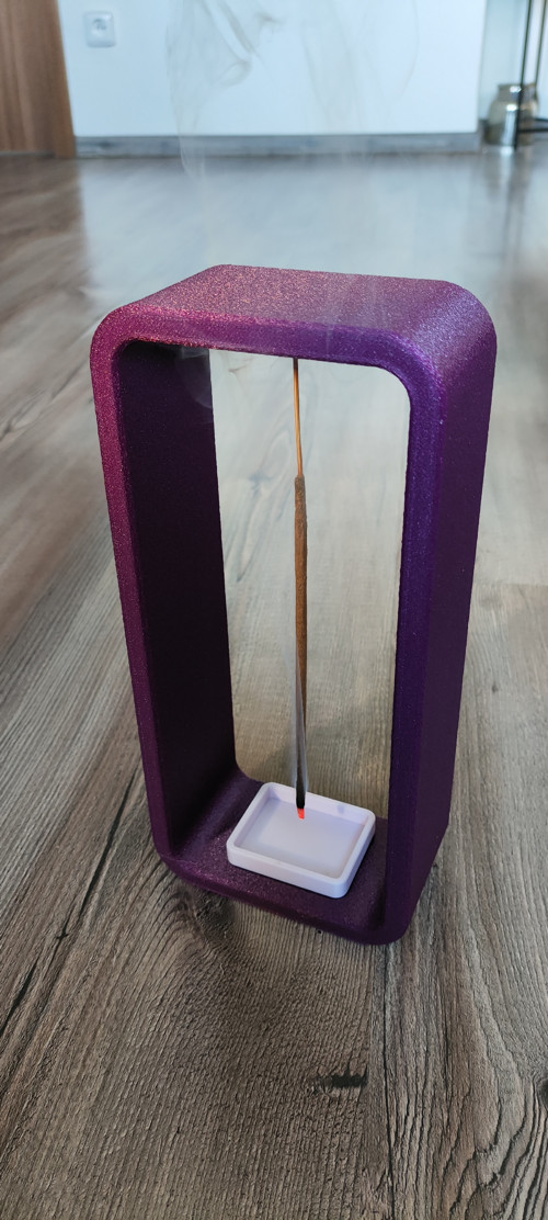 Designový stojánek na vonné tyčinky