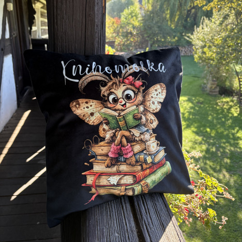 Knihomolka - povlak na polštář
