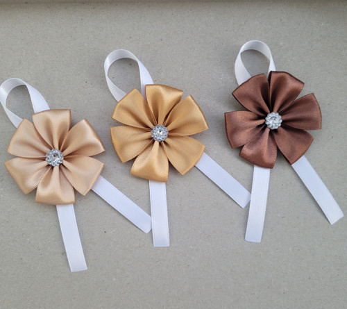 3x střední kanzashi - kotiliony - taneční SKLADEM
