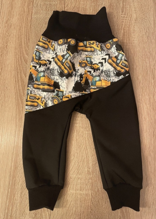 Softshellové kalhoty s beránkem vel. 80 - 98