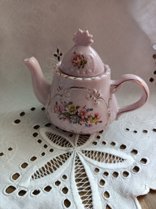 Růžový porcelán