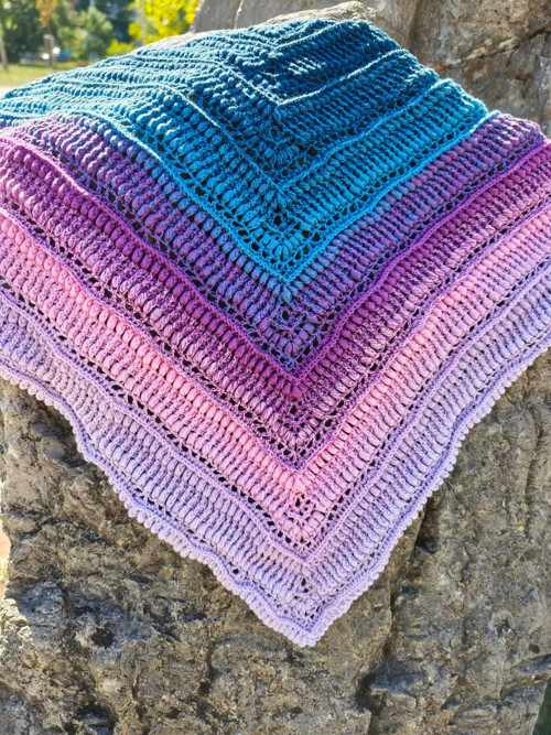 Háčkovaný šátek