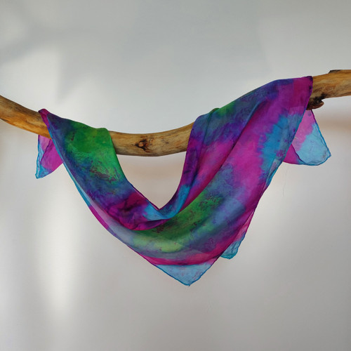 Hedvábný šátek šibori – fuchsie a zelená 65×65 cm