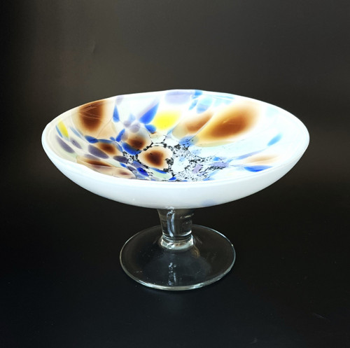 Nástolec 19cm, barevné sklo H. Richartz, signováno