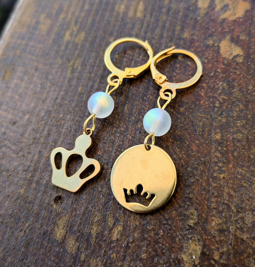 Handmade náušnice queen s liečivým kameňom opalito