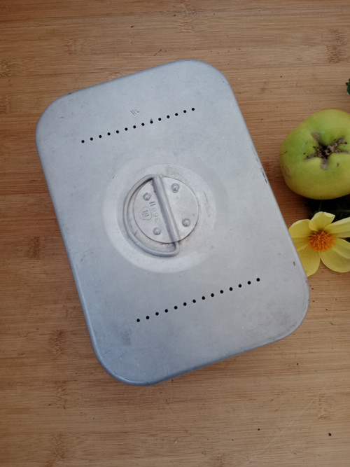 Box na svačinu retro hliníkový 20 cm