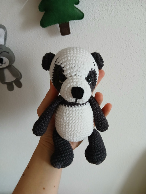 Háčkovaná panda