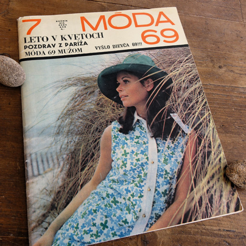 MÓDA ... 7/69 — foto 1