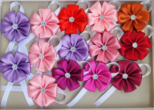 1x střední kanzashi - kotiliony - taneční