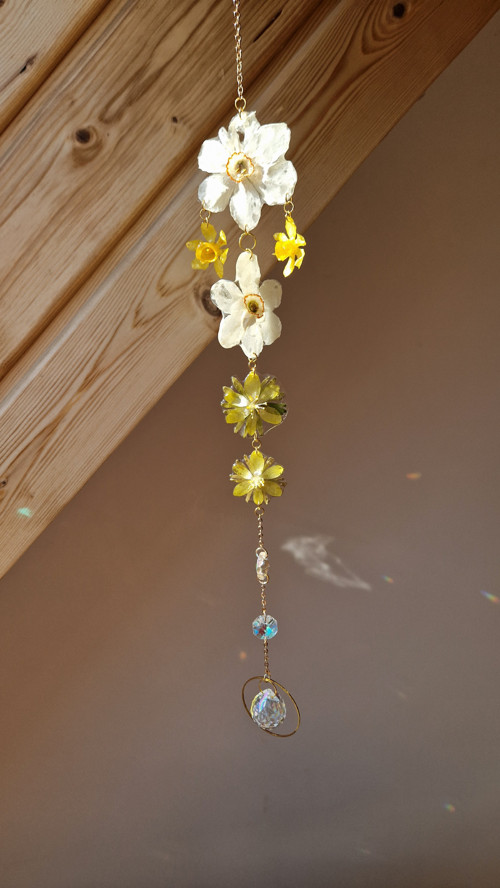 Suncatcher a náušnice 2v1 z květin v pryskyřici