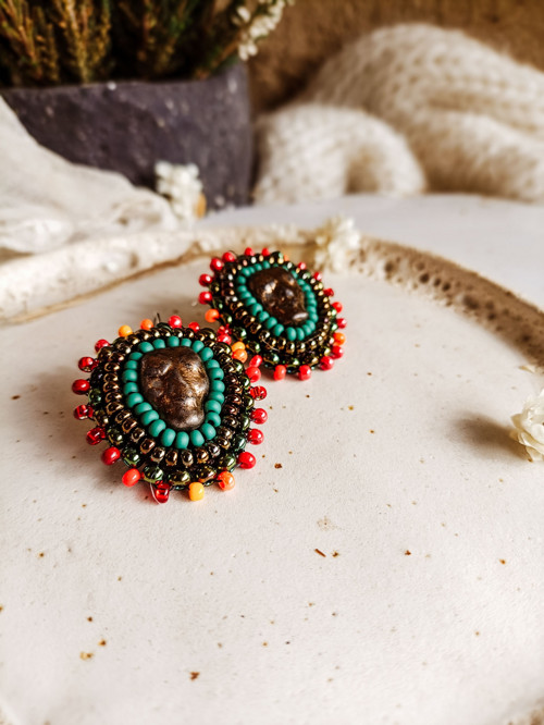 Mini skulls - vyšívané náušnice — foto 1