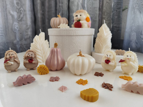 Autumn Hedgehog Candles NH - Sójový vosk, sada B