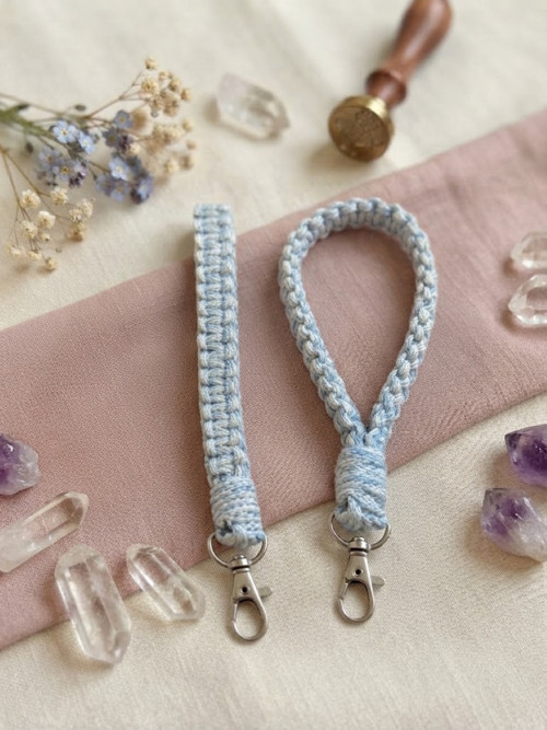Macramé klíčenka