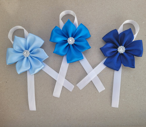 1x střední kanzashi - kotiliony - taneční SKLADEM