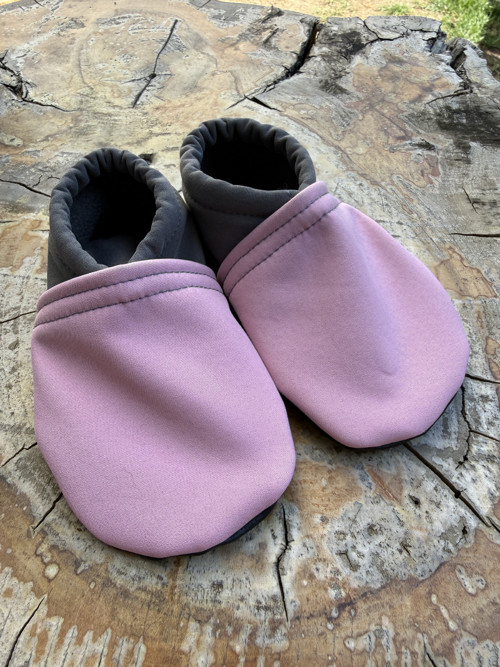 Softshellové capáčky