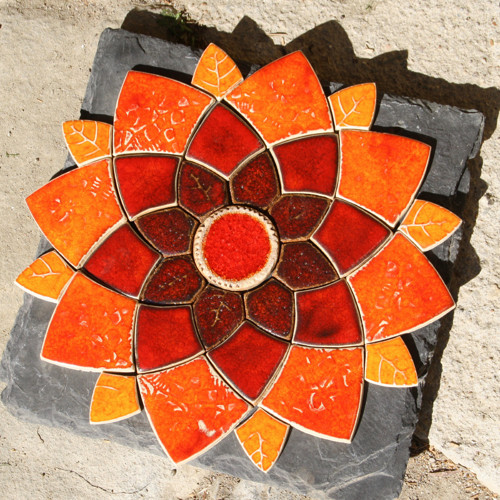 Mandala z keramických komponentů 156