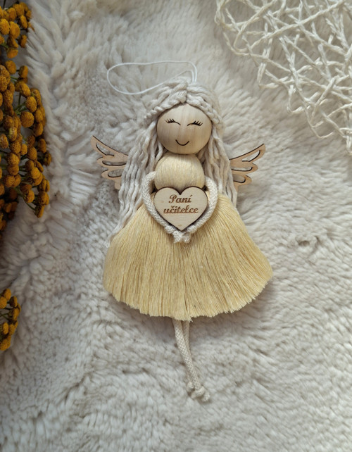 Anděl k zavěšení -paní učitelce, 19cm.