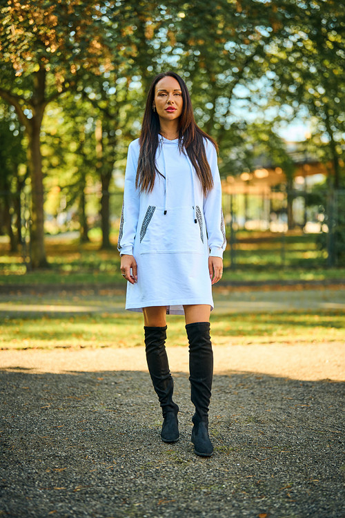 Mikinové šaty — foto 1