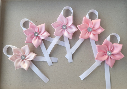 1x střední kanzashi - kotiliony - taneční