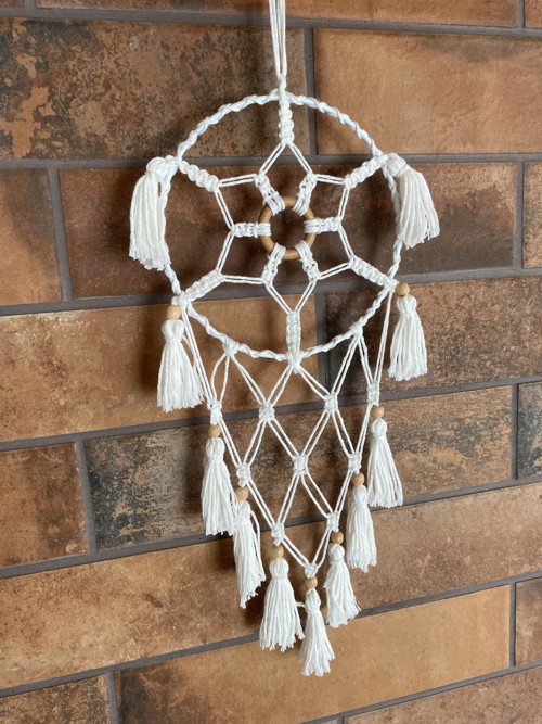 Malý bílý lapač snů - přírodní macramé