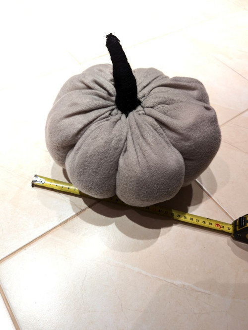 Látková dekorace dýně šedá 29cm