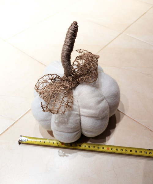 Látková dekorace dýně bílá s mašlí 22cm