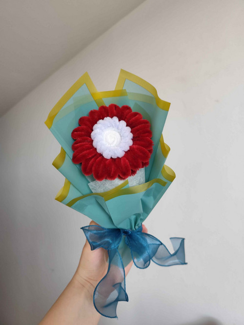 Červená gerbera v dárkovém balení