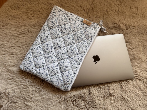 Obal na MacBook "Květinová romance"