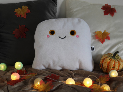 Roztomilý duch – ručně šitý halloweenský polštář
