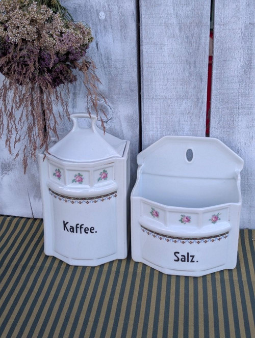 Set dóz „Kaffee & Salz“ z dob první republiky.