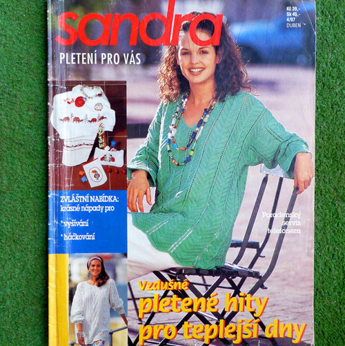 Sandra č.4/97 - vzdušné pletené hity