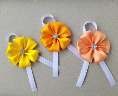 3x střední kanzashi - kotiliony - taneční SKLADEM