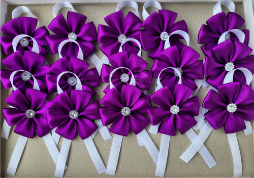 1x střední kanzashi - kotiliony - taneční