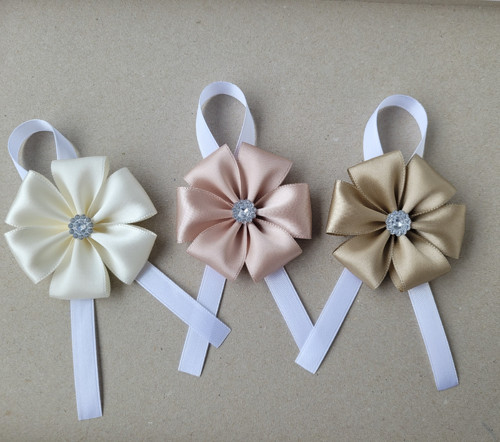 3x střední kanzashi - kotiliony - taneční SKLADEM